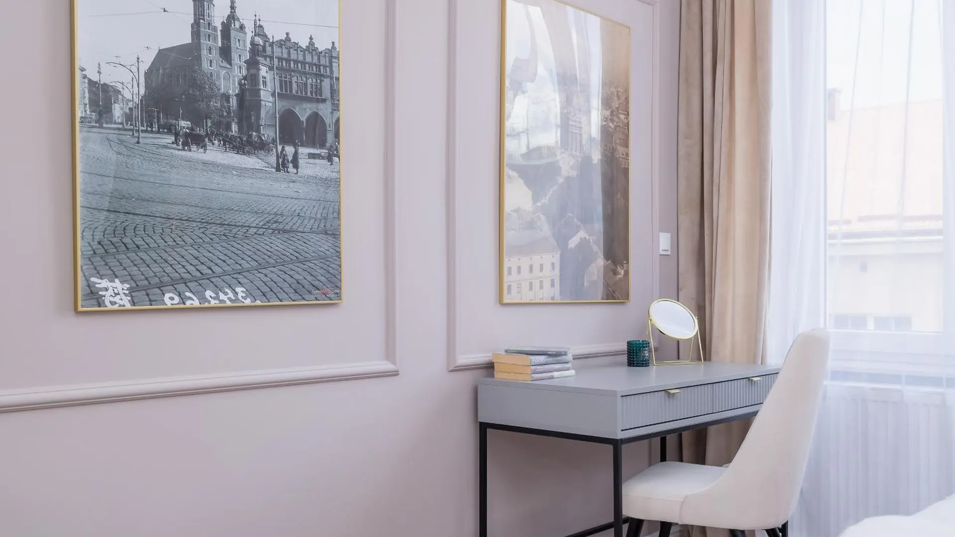 Starowislna Elegant Apartment With Air Conditioning Kazimierz Cracow By Renters Prestige Krakow