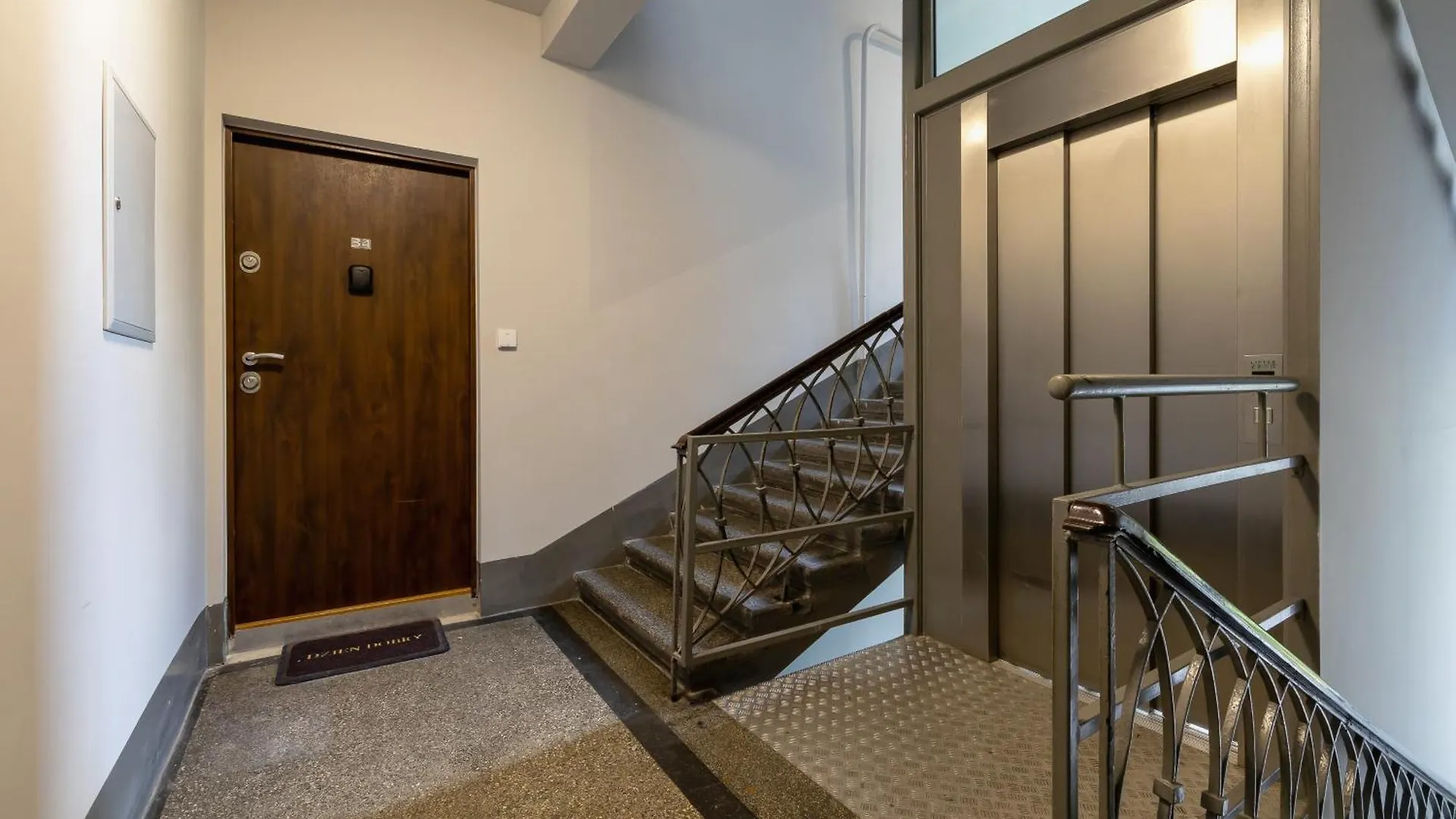 Starowislna Elegant Apartment With Air Conditioning Kazimierz Cracow By Renters Prestige Krakow Poland