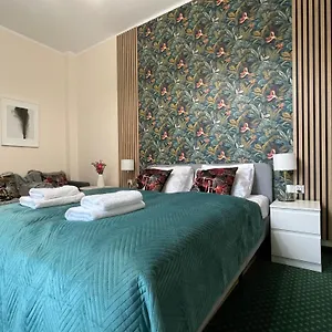  Apartment Gertrudy 10 - 1-minute Walk To The Old Town