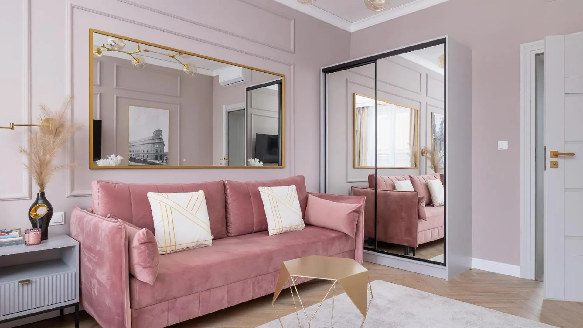 Starowislna Elegant Apartment With Air Conditioning Kazimierz Cracow By Renters Prestige Krakow 0*,